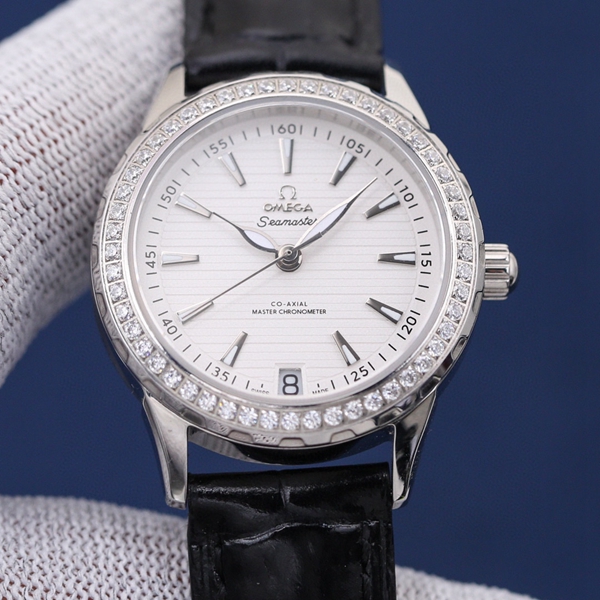 オメガ時計正面デザイン